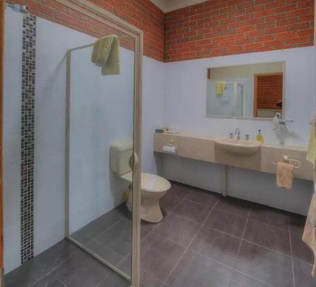 فندق Bairnsdale Tanjil Motor Inn