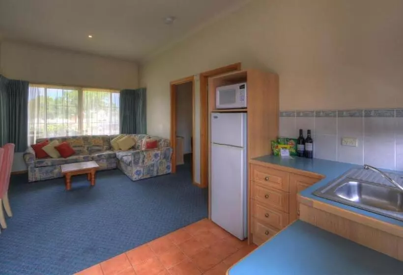 فندق Bairnsdale Tanjil Motor Inn