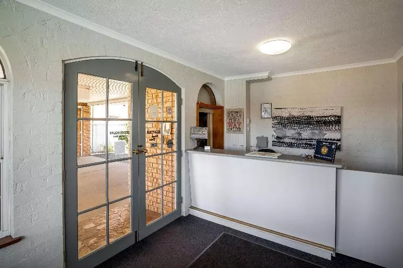 Hotel Blue Diamond Motor Inn