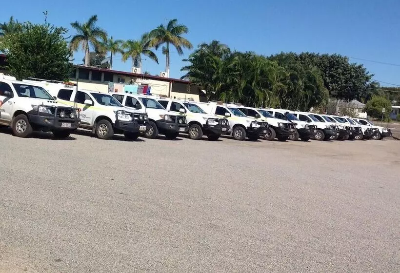 호텔 Castle Motor Lodge