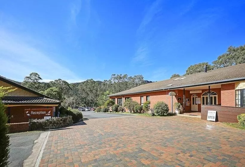 בית מלון כפרי Country Plaza Halls Gap