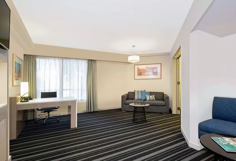 ホテル Doubletree By Hilton Darwin Esplanade