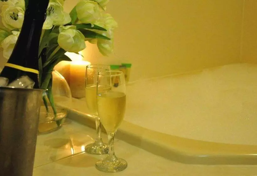 בית מלון כפרי High Country Motor Inn Bright