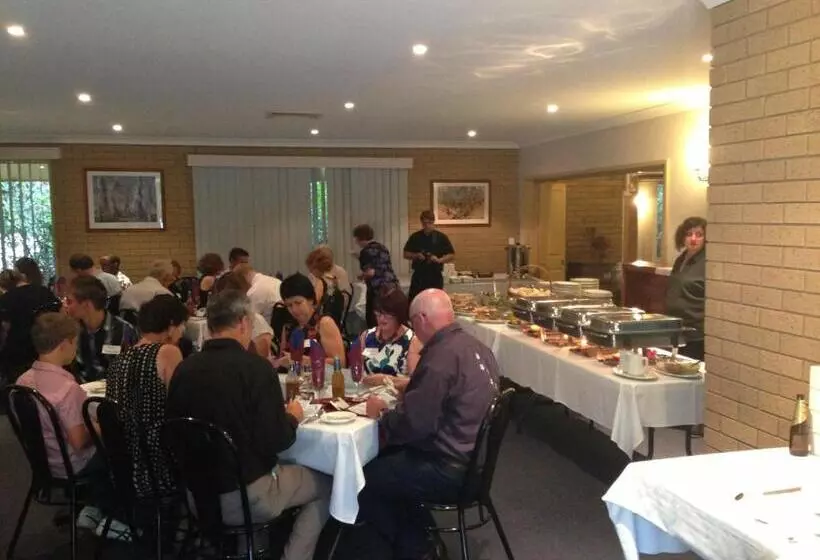 בית מלון כפרי High Country Motor Inn Bright