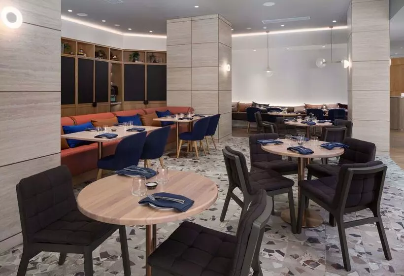 בית מלון כפרי Rydges Geelong