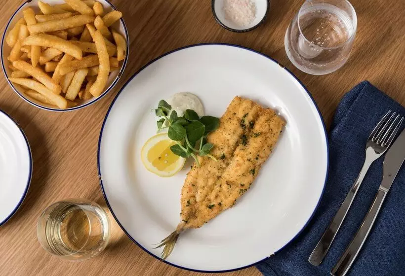 בית מלון כפרי Rydges Geelong