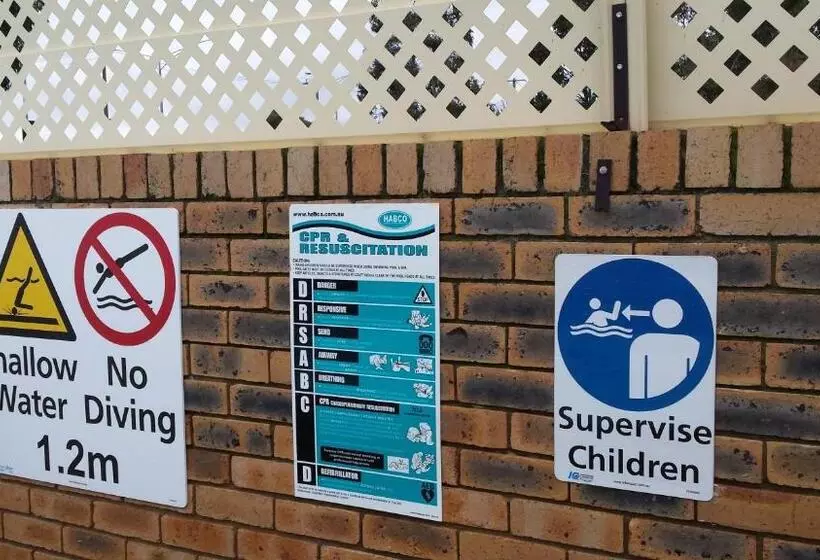 בית מלון כפרי Sandhurst Motor Inn Bendigo