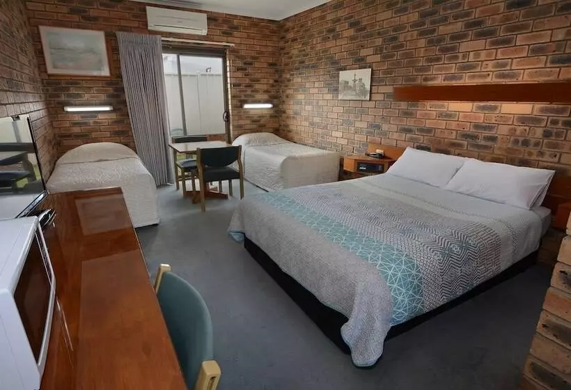 בית מלון כפרי Sandhurst Motor Inn Bendigo