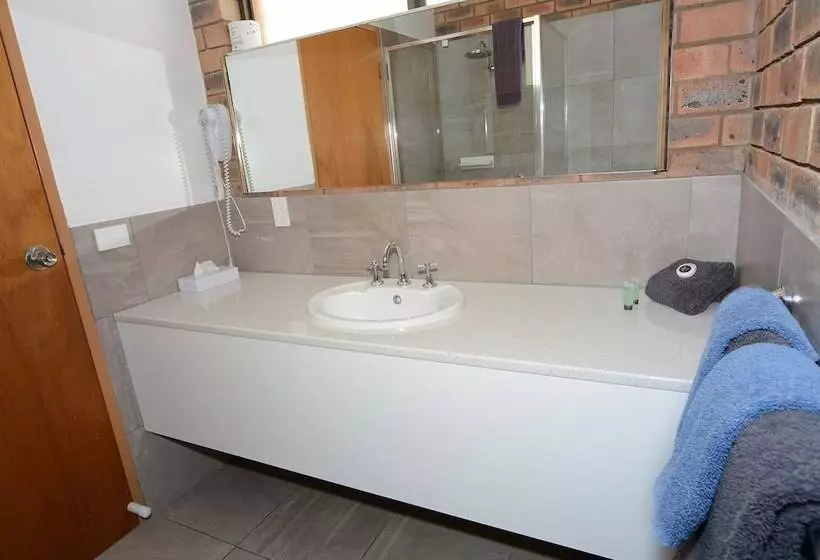 בית מלון כפרי Sandhurst Motor Inn Bendigo