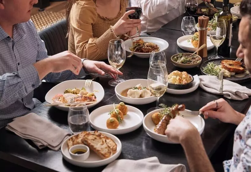 فندق The Victoria