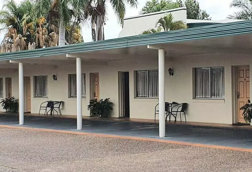 Mcnevins Maryborough Motel