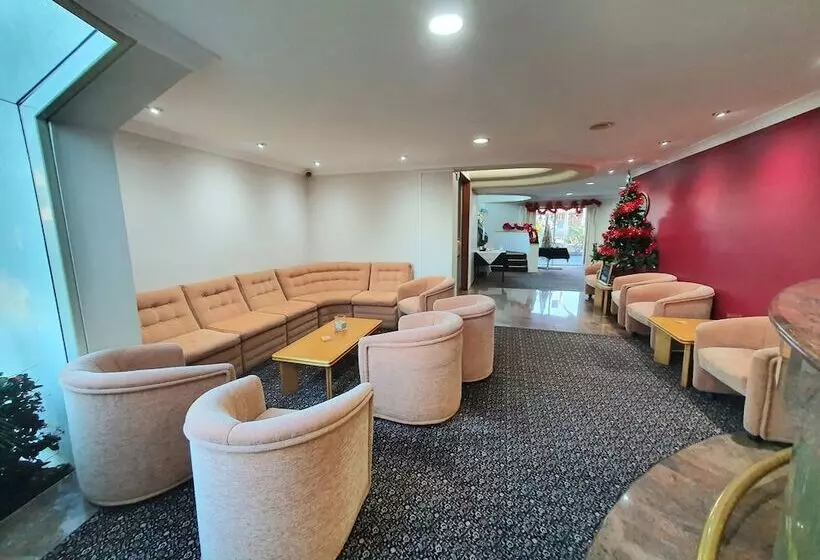 Mcnevins Maryborough Motel