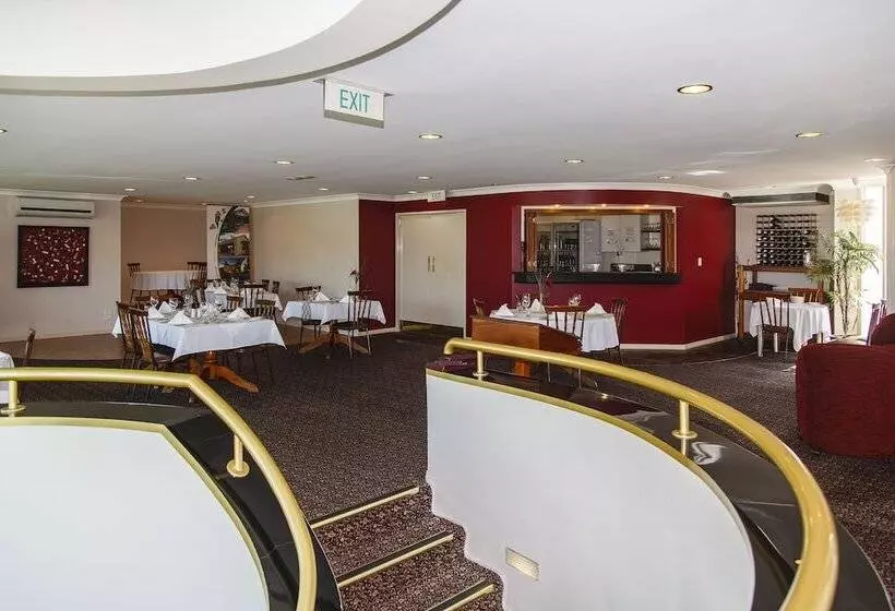 Mcnevins Maryborough Motel