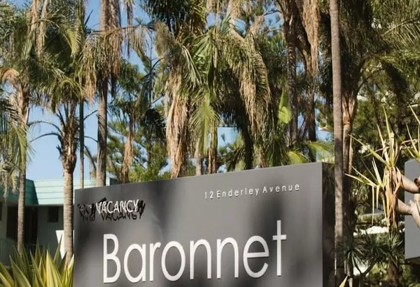 Baronnet Apartments