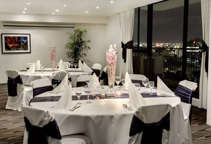 Cambridge Hotel Sydney