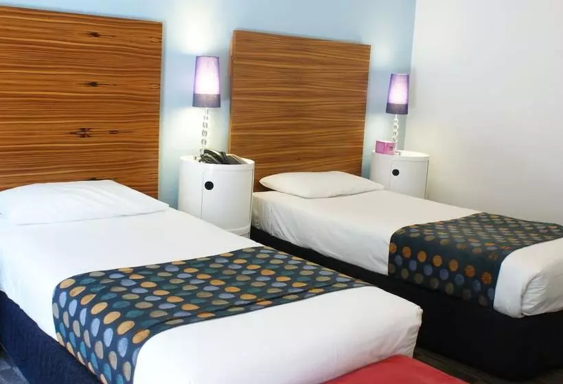 Cambridge Hotel Sydney