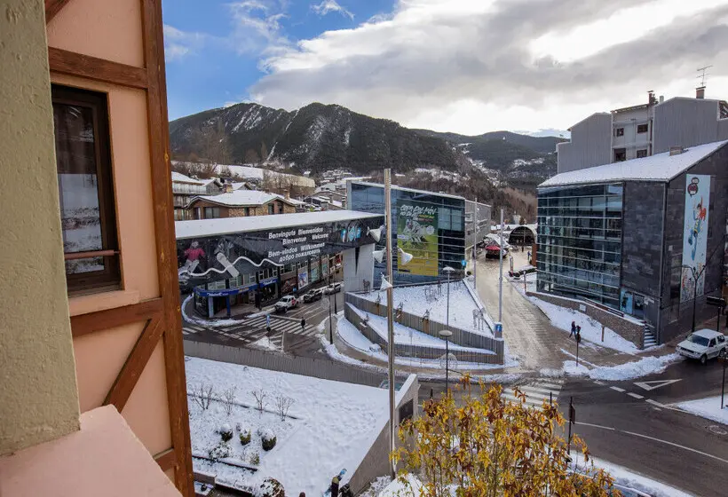Font Andorra Hostel by Nexta