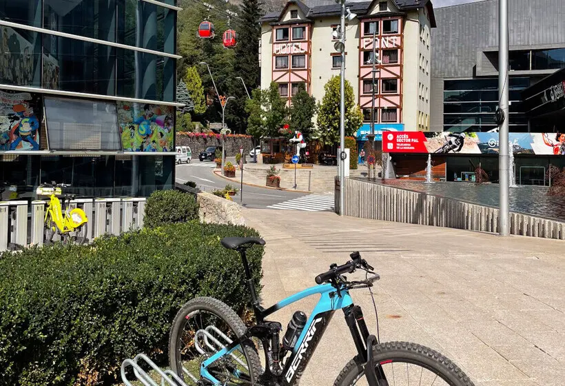 Font Andorra Hostel by Nexta