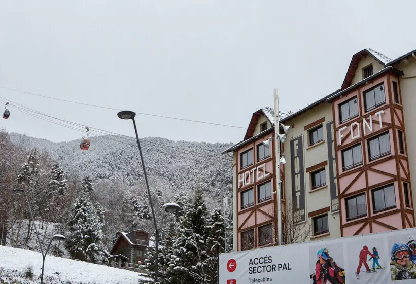 Font Andorra Hostel by Nexta