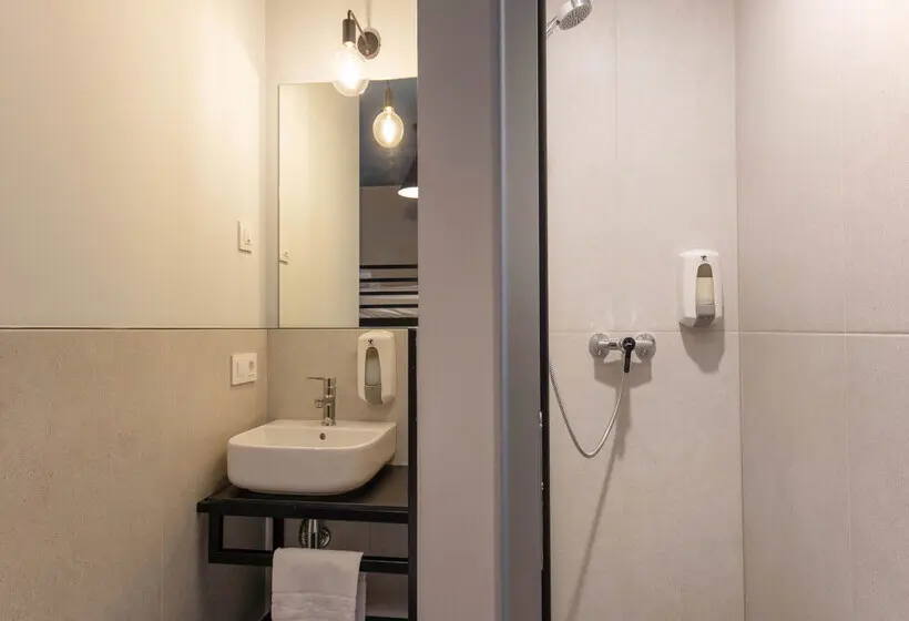 Font Andorra Hostel by Nexta