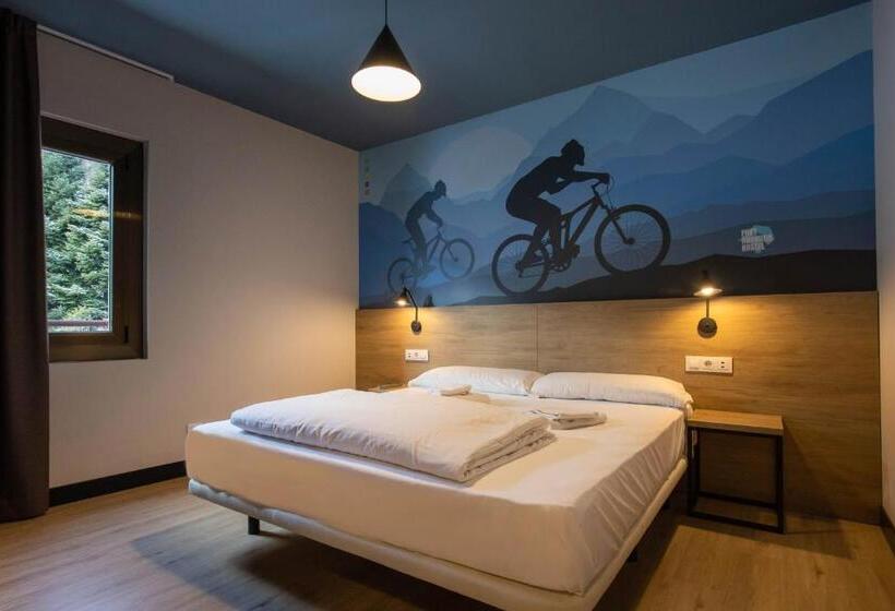 Font Andorra Hostel by Nexta