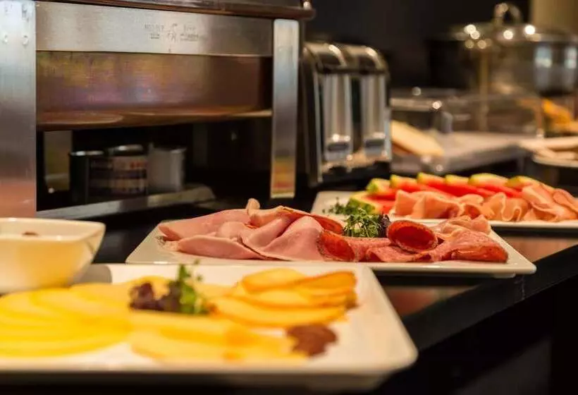 Отель Ambassador Bosten