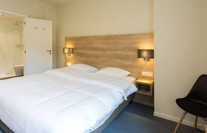 Отель Ambassador Bosten