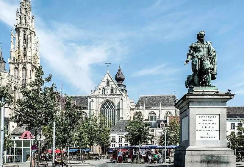 בית מלון כפרי Ibis Antwerpen Centrum