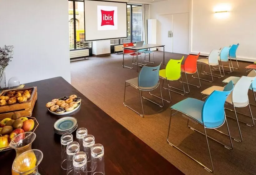 בית מלון כפרי Ibis Antwerpen Centrum