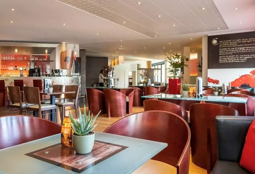 בית מלון כפרי Ibis Antwerpen Centrum