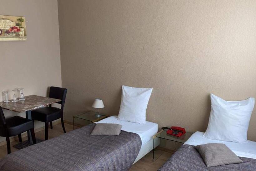 فندق La Cote D Or