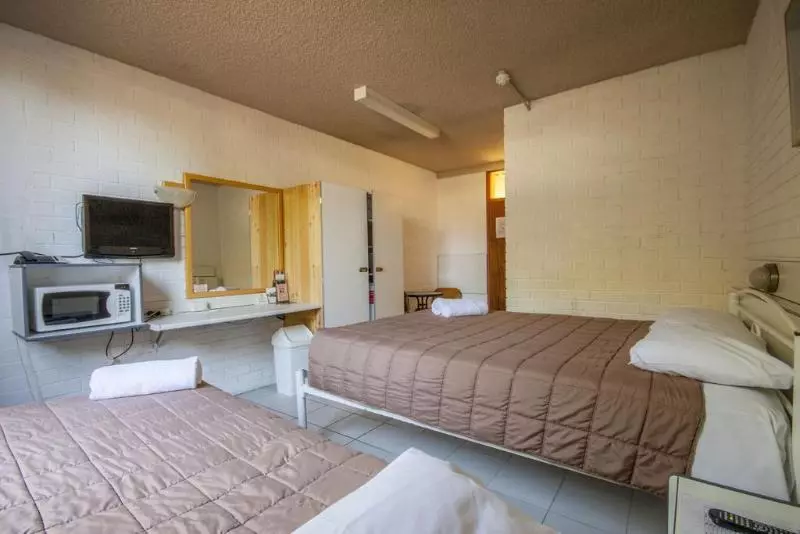 Отель Marco Polo Motor Inn Sydney