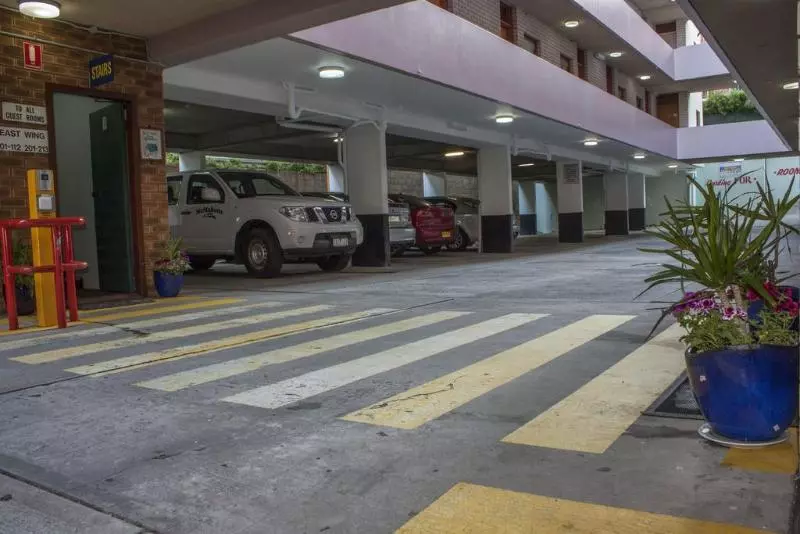 Отель Marco Polo Motor Inn Sydney