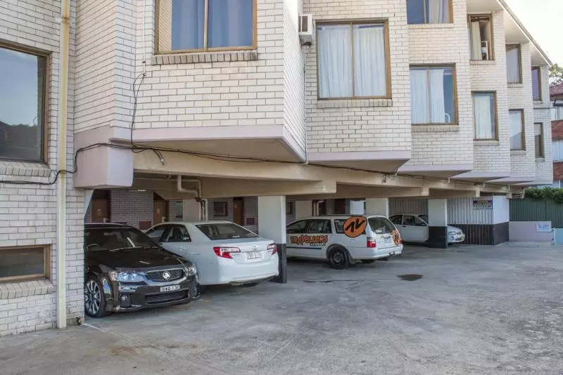 Отель Marco Polo Motor Inn Sydney