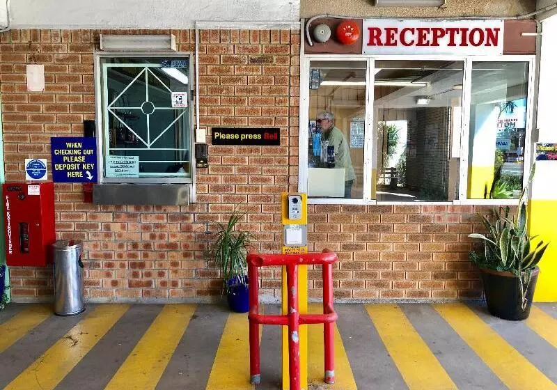 Отель Marco Polo Motor Inn Sydney