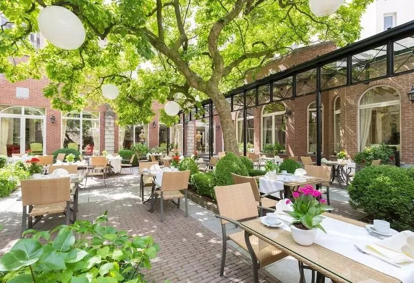 Stanhope Hotel By Thon Hotels