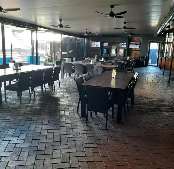 Peppermill Inn Motel