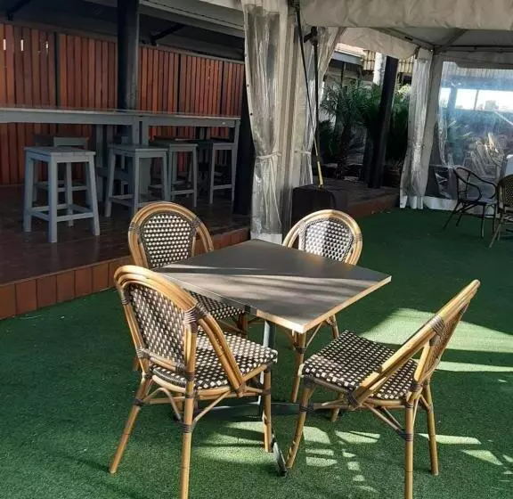 Peppermill Inn Motel