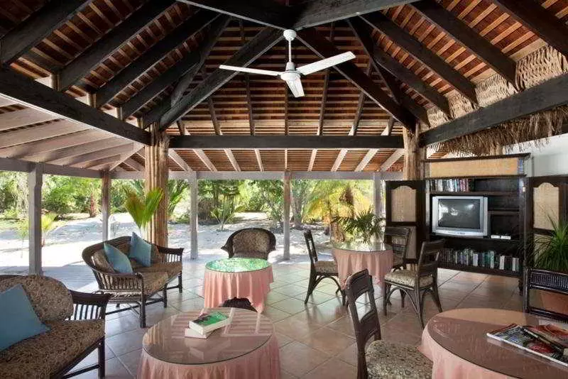 استراحتگاه Coconut Beach Club