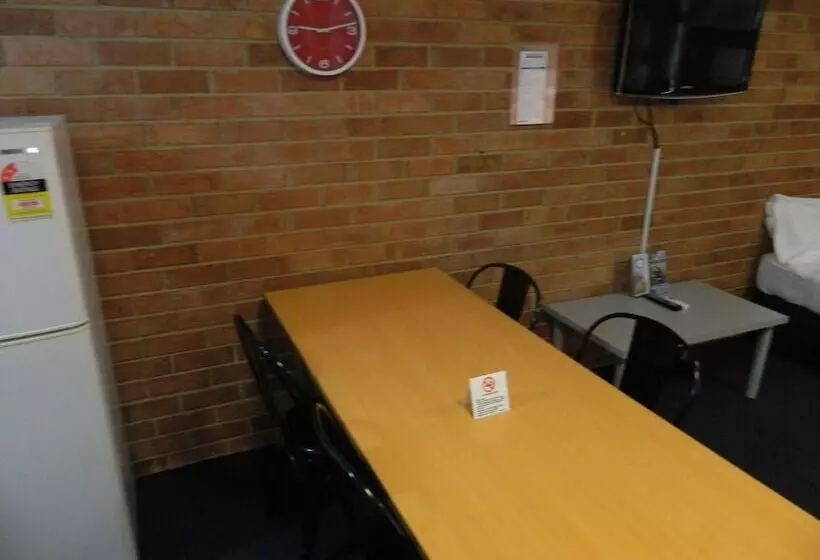 Werribee Motel And Apartments