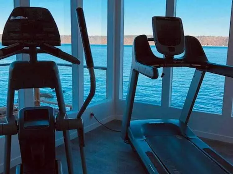 Hotel Anchor Inn And Suites