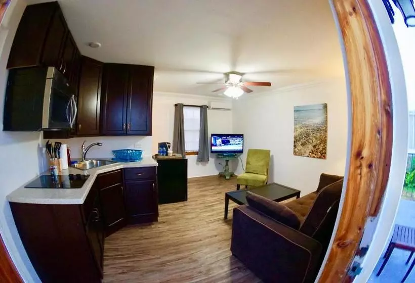 هتل Aunt Nea S Inn