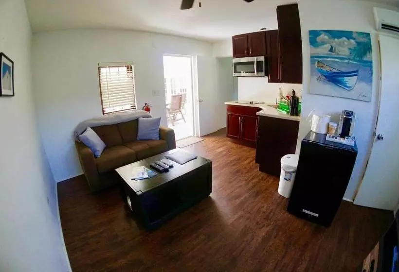 هتل Aunt Nea S Inn