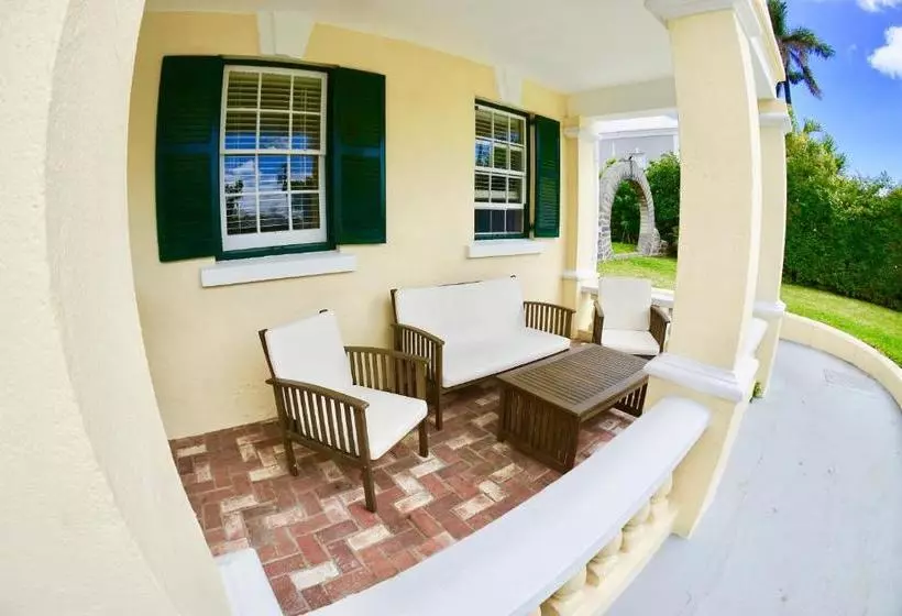 هتل Aunt Nea S Inn