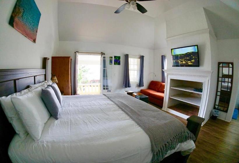 هتل Aunt Nea S Inn