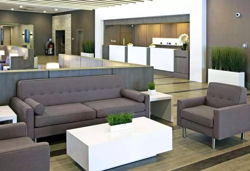 Best Western Premier Calgary Plaza Hotel & Conference Centre