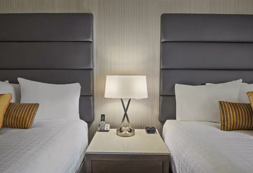 Best Western Premier Calgary Plaza Hotel & Conference Centre