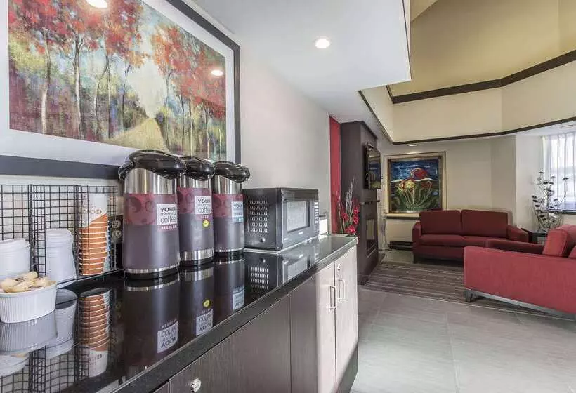 Отель Comfort Inn