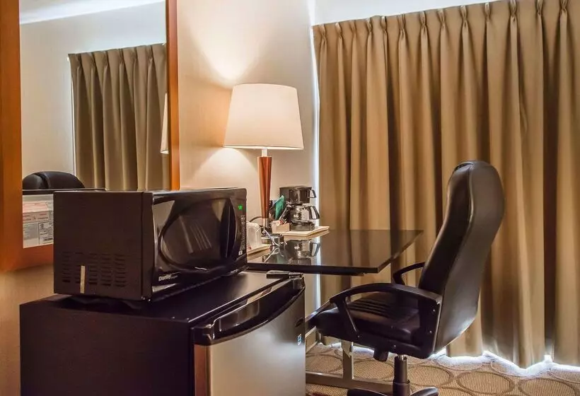 Отель Comfort Inn