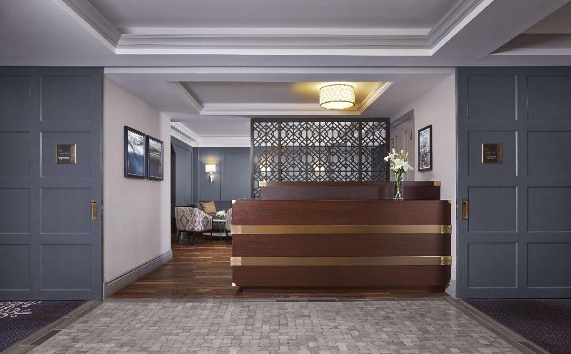 Fairmont Hotel Macdonald